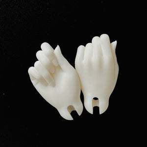 Pair of white resin 1/4 scale BJD doll hands for MDollSchool MSD body