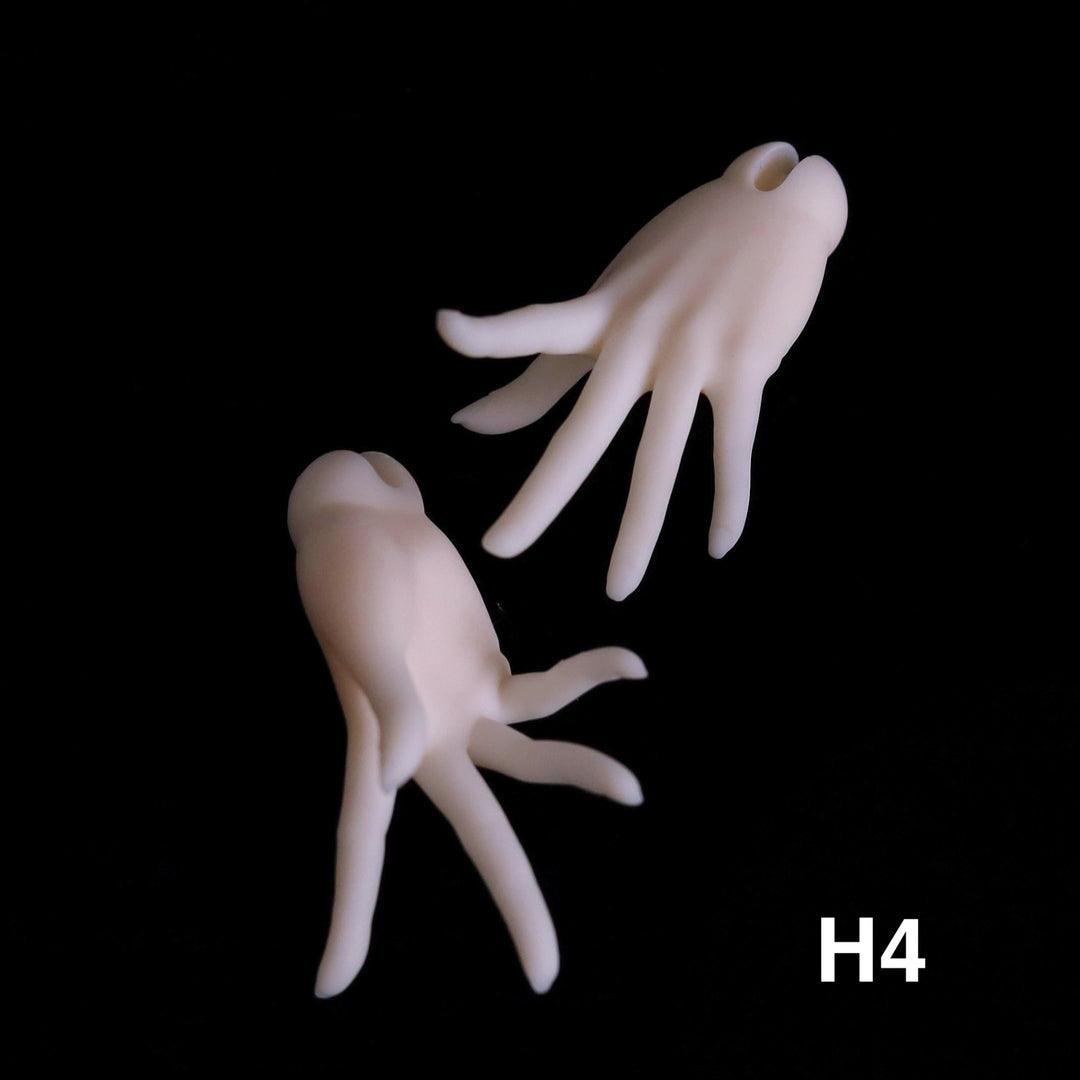 Pair of white resin interchangeable hands for MDollSchool G02 Female MSD 1/4 BJD doll.