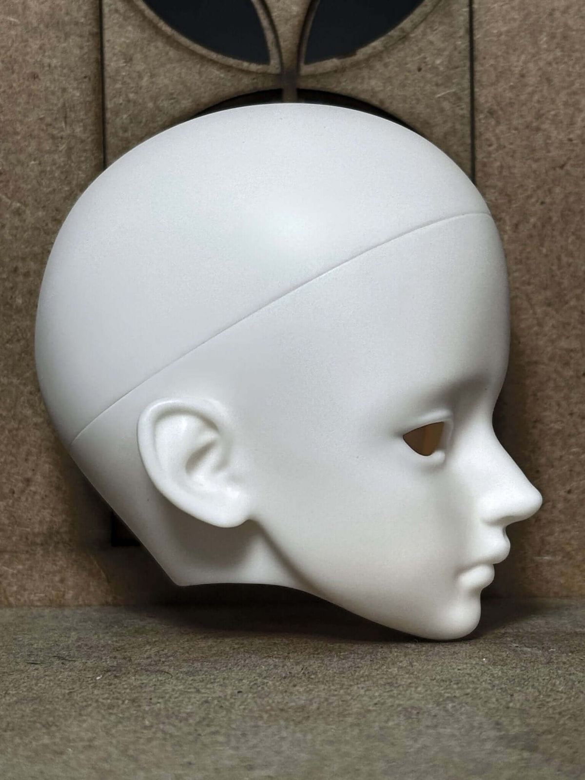 Side profile of an Alpha BJD Head in white resin for MSD 1/4 scale doll by MDollSchool