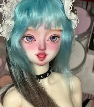 Close-up of MDollSchool KiKi & Lucia 1/4 MSD BJD doll head with blue hair and purple eyes